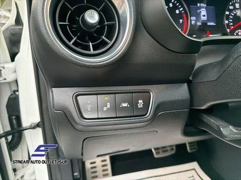 Used 2020 Kia Forte GT-Line image 26