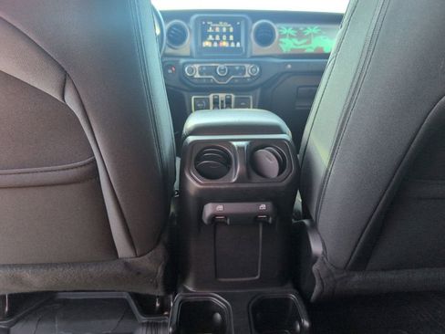 Used 2020 Jeep Wrangler Unlimited Sport S AWD/4WD image 31