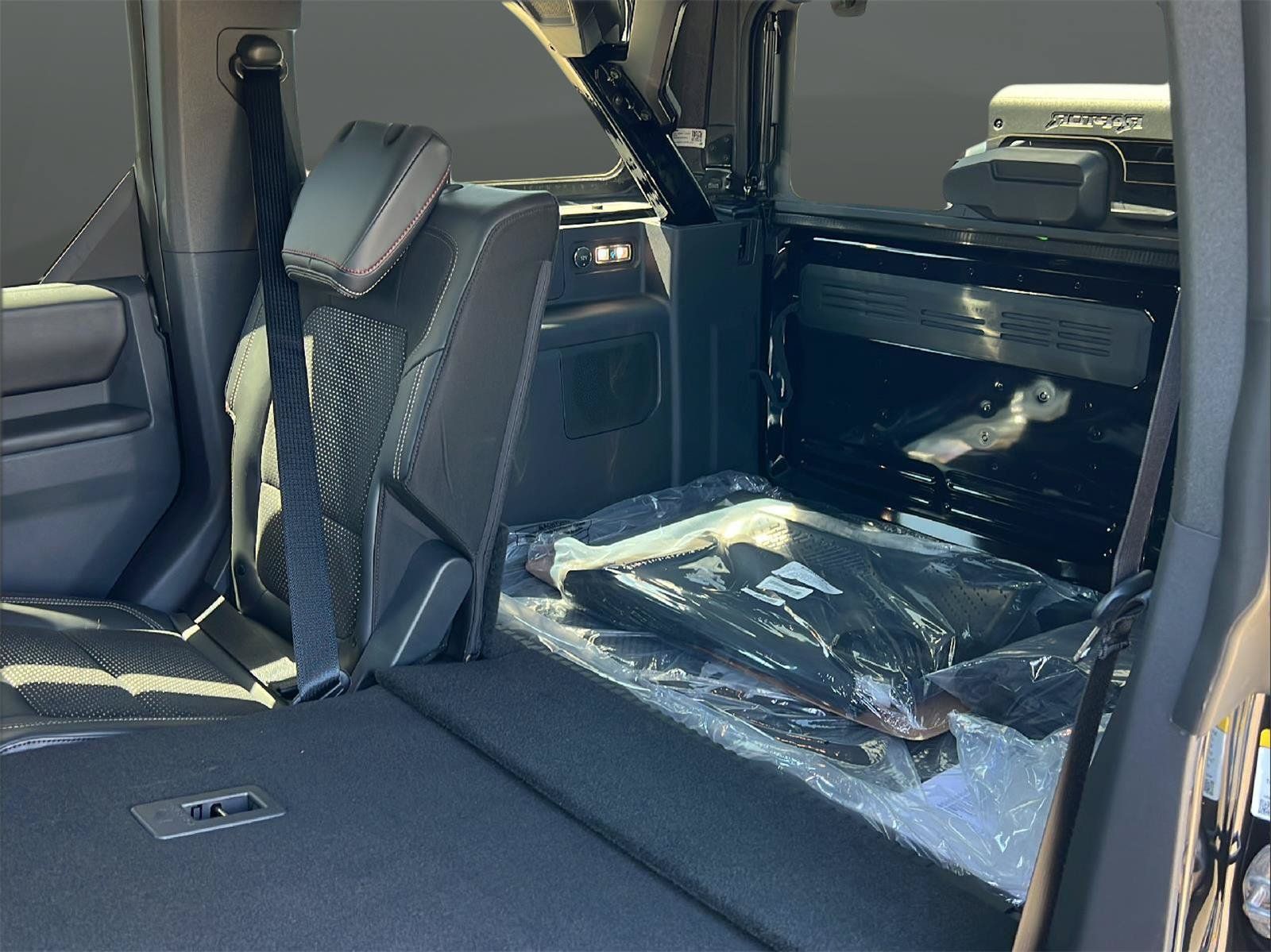 New 2024 Ford Bronco Raptor w/ Interior Carbon Fiber Pack 6 AWD/4WD image 26