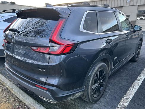 Used 2024 Honda CR-V Sport Touring image 3