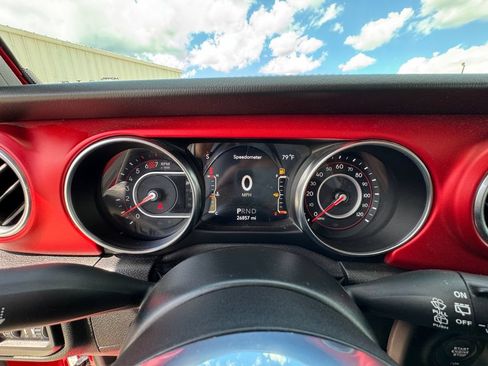 Used 2020 Jeep Wrangler Unlimited Rubicon w/ Steel Bumper Group AWD/4WD image 24