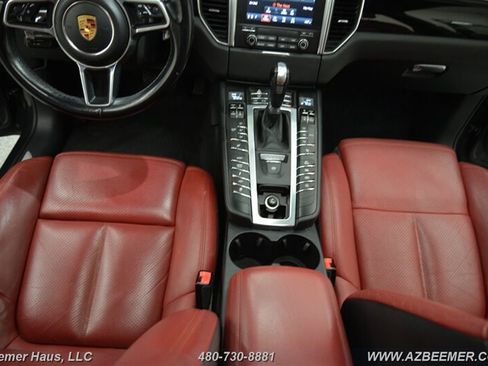 Used 2018 Porsche Macan GTS image 17