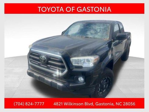 Certified 2019 Toyota Tacoma SR5 image 1