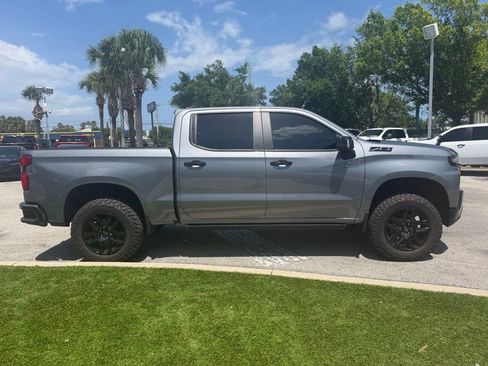Used 2021 Chevrolet Silverado 1500 LT Trail Boss w/ Convenience Package II AWD/4WD image 3