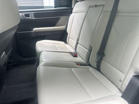 Used 2024 Hyundai Santa Fe SEL FWD image 12