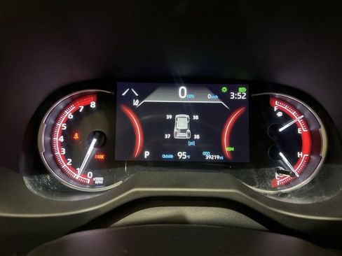 Used 2023 Toyota RAV4 XLE w/ Convenience Package FWD image 11