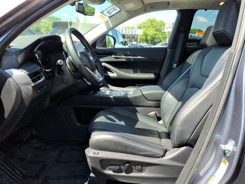 Certified 2023 INFINITI QX60 Sensory w/ Vision Package AWD/4WD image 11