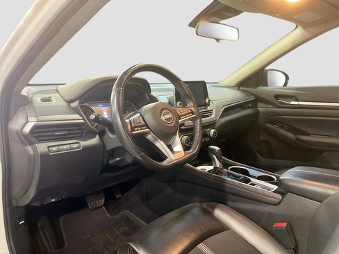 Used 2024 Nissan Altima 2.5 SR AWD/4WD image 9