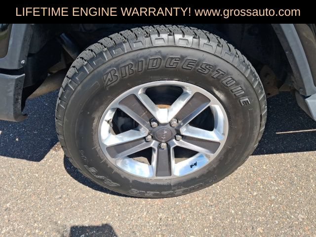 Used 2019 Jeep Wrangler Unlimited Sahara w/ Uconnect 4C Nav & Sound Group AWD/4WD image 10
