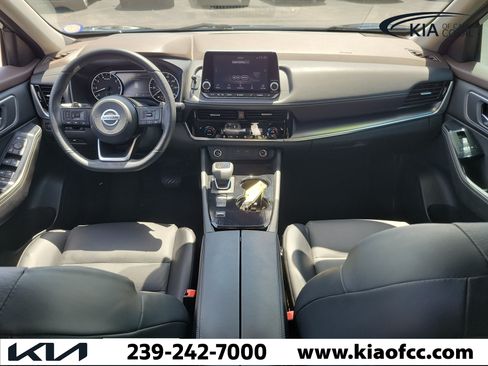 Used 2021 Nissan Rogue SV w/ Premium Package FWD image 16