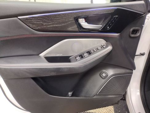 Used 2023 Acura MDX Type S image 25