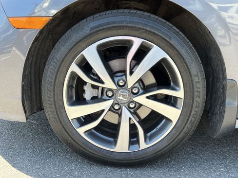 Used 2024 Honda Odyssey Touring image 16