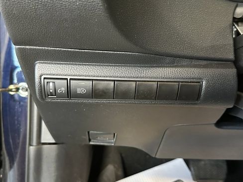 Used 2023 Toyota Corolla LE w/ Carpet Mat Package (TMS) FWD image 19