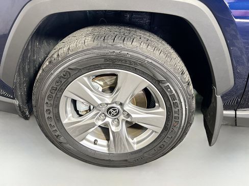 Used 2025 Toyota RAV4 XLE image 13