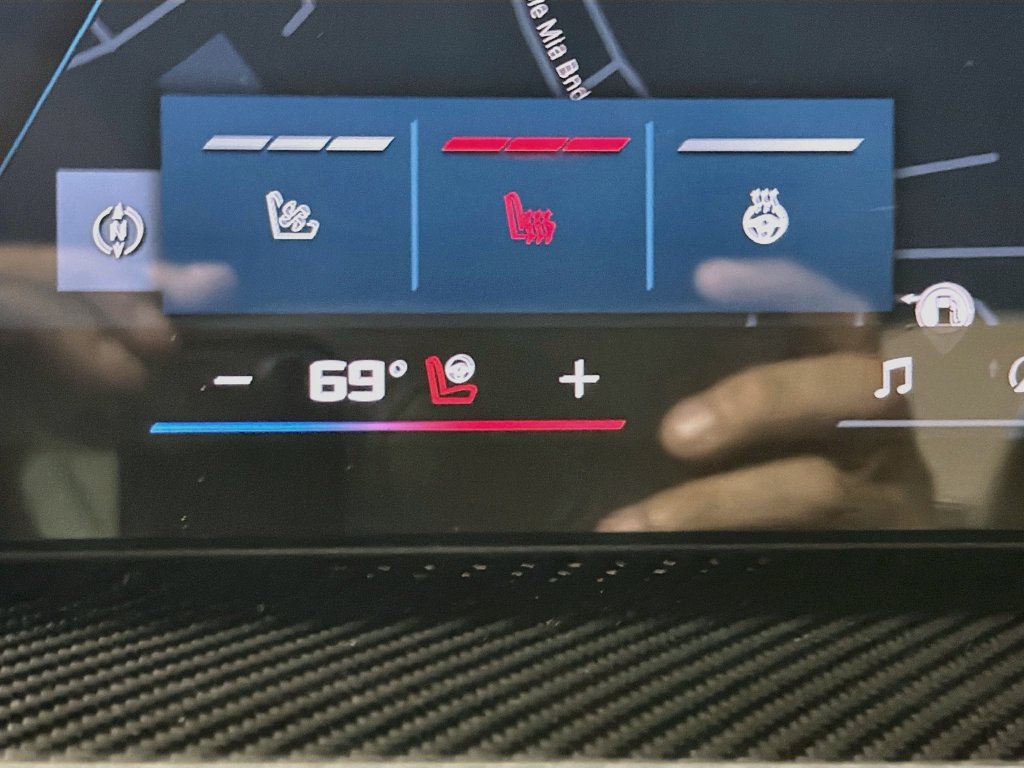 Used 2025 BMW M4 xDrive Competition w/ M Carbon Exterior Package AWD/4WD image 21