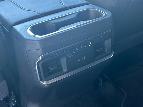 Used 2025 GMC Sierra 1500 SLT w/ SLT Convenience Package image 16