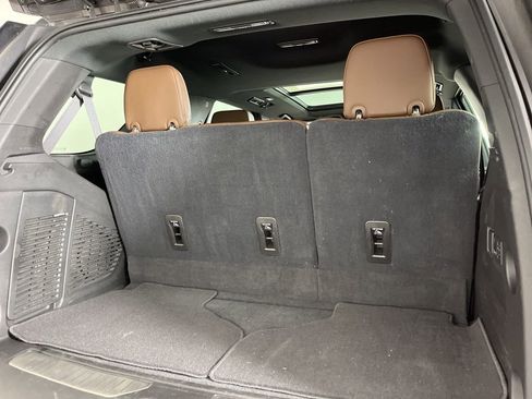 Used 2021 Chevrolet Tahoe High Country w/ Premium Package image 12