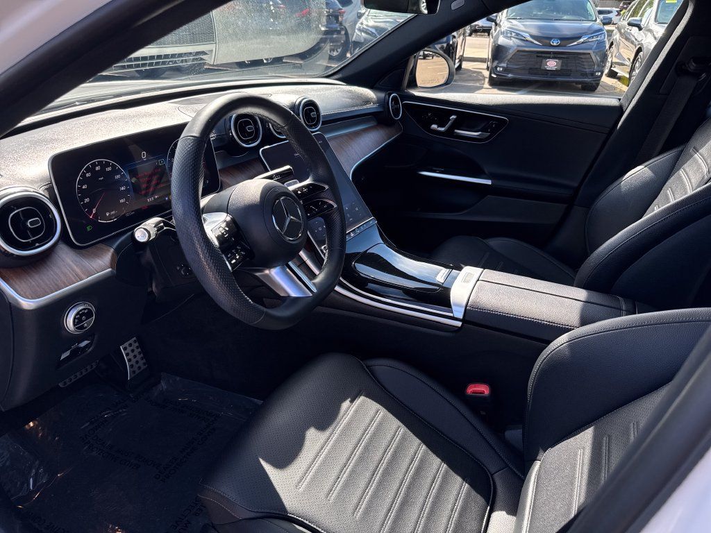 Used 2024 Mercedes-Benz C 300 4MATIC Sedan image 13