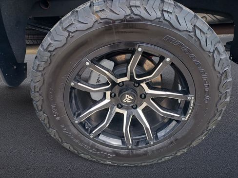 Used 2022 Chevrolet Silverado 1500 RST AWD/4WD image 26