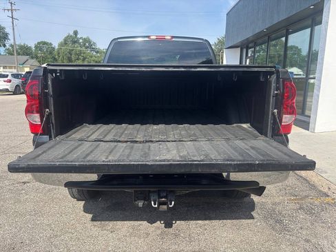 Used 2005 Chevrolet Silverado 2500 LS AWD/4WD image 9