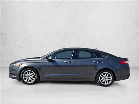 Used 2015 Ford Fusion SE FWD image 9
