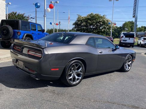Used 2015 Dodge Challenger R/T w/ Quick Order Package 22B R/T RWD image 7