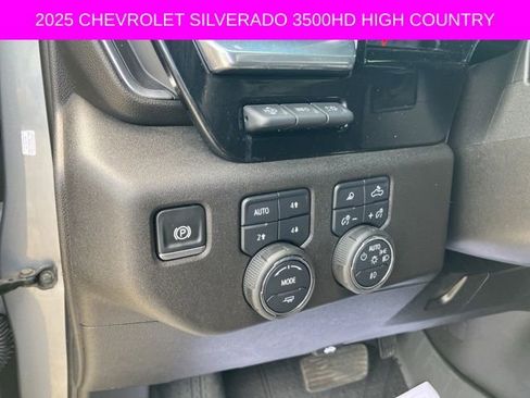 Used 2025 Chevrolet Silverado 3500 High Country w/ High Country Premium Package image 29