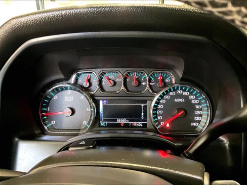 Used 2018 Chevrolet Silverado 1500 LT image 25