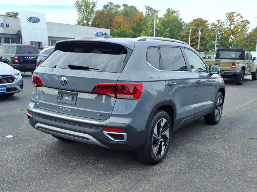 Used 2024 Volkswagen Taos SE AWD/4WD image 6