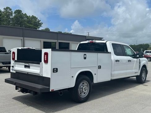 New 2024 Ford F350 XL w/ XL Chrome Package RWD image 5