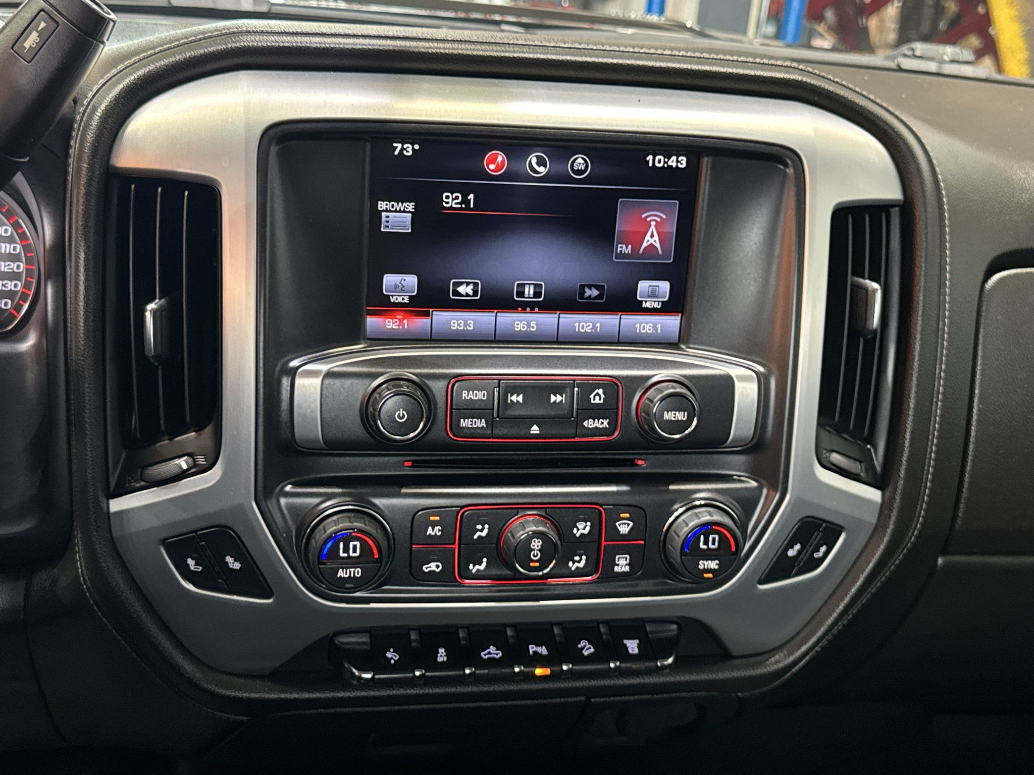 Used 2015 GMC Sierra 3500 SLT w/ Duramax Plus Package AWD/4WD image 28