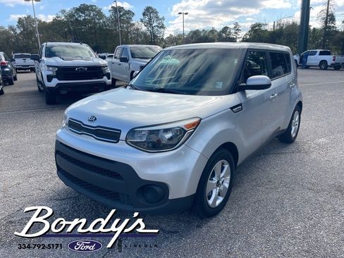 Used 2017 Kia Soul image 4