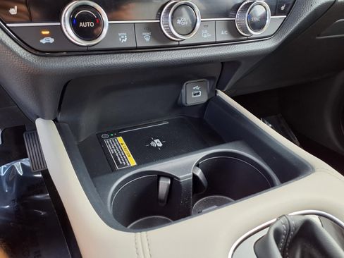 Used 2023 Honda HR-V EX-L image 22