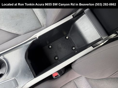 Used 2020 Toyota Camry L w/ Carpet Mat Package image 21