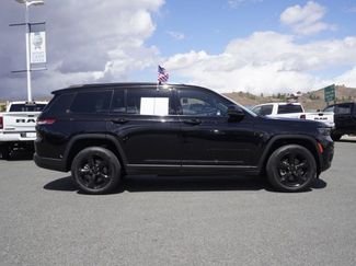 Used 2022 Jeep Grand Cherokee L Laredo video 3