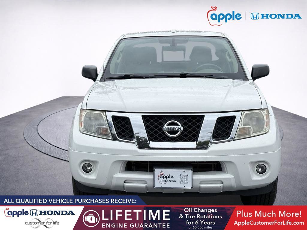 Used 2016 Nissan Frontier SV w/ SV Value Truck Package AWD/4WD image 2