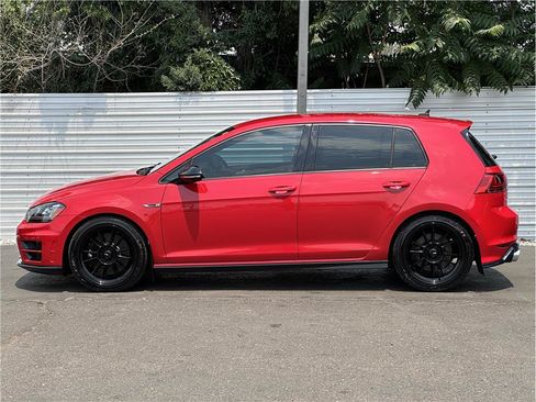 Used 2016 Volkswagen Golf R 4-Door w/ Driver Assistance Package AWD/4WD image 13