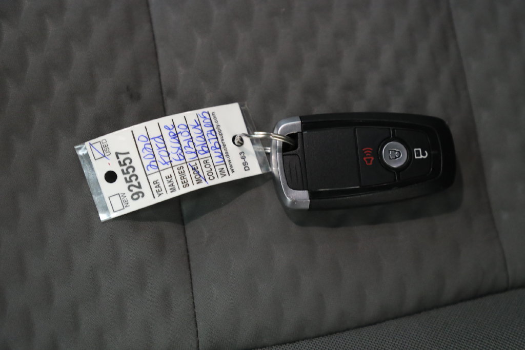 Used 2020 Ford Escape SE Sport AWD/4WD image 24