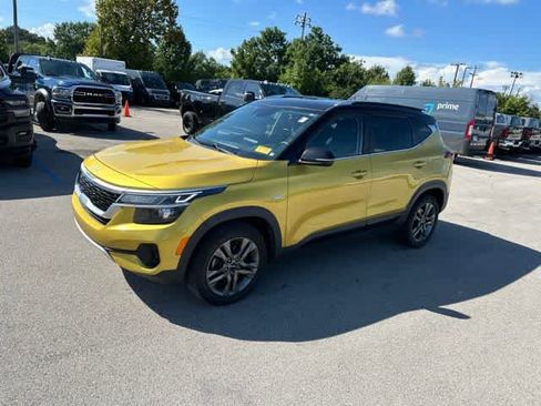 Used 2022 Kia Seltos S AWD/4WD image 14