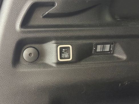 Used 2021 Jeep Grand Cherokee L Limited AWD/4WD image 30