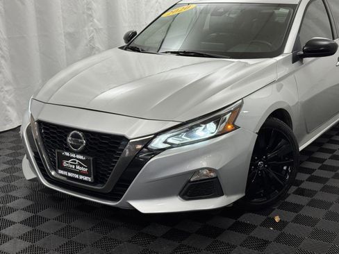Used 2020 Nissan Altima 2.5 SR image 3