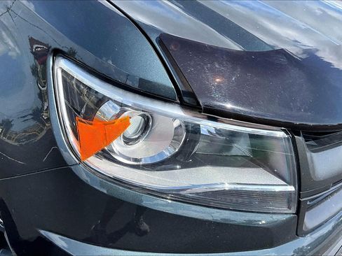 Used 2018 Chevrolet Colorado Z71 AWD/4WD image 27