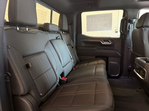 Used 2023 Chevrolet Silverado 1500 High Country w/ High Country Premium Package image 32