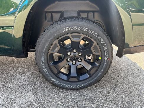 New 2027 RAM 1500 4x4 Crew Cab image 13