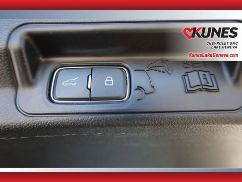 Used 2025 Ford Explorer ST-Line AWD/4WD image 21