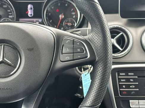 Used 2019 Mercedes-Benz CLA 250 4MATIC image 10