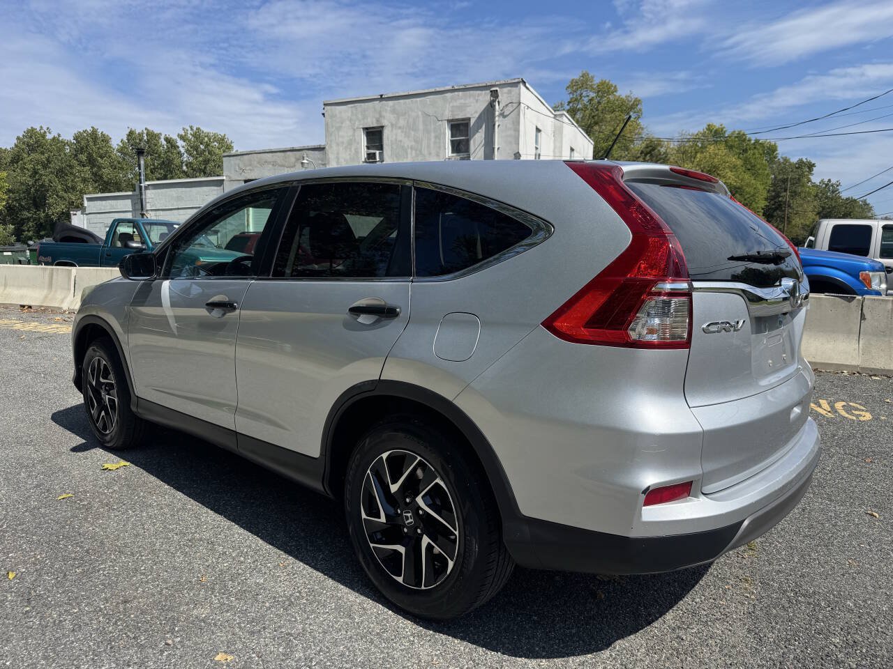 Used 2016 Honda CR-V SE image 10