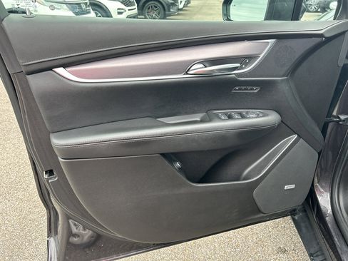 Used 2019 Cadillac XT5 Luxury FWD image 9