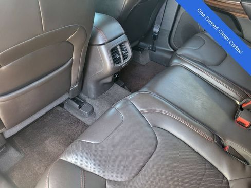 Used 2015 Jeep Cherokee Trailhawk w/ Comfort/Convenience Group AWD/4WD image 24
