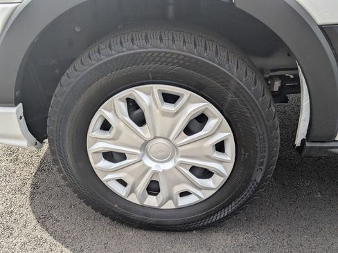 Used 2024 Ford Transit 350 XLT image 30